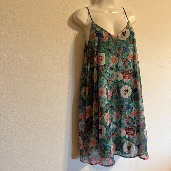 Floral Green A-Line Spaghetti Strap Chiffon Dress With V-Neckline Beach - Picture 3 of 8